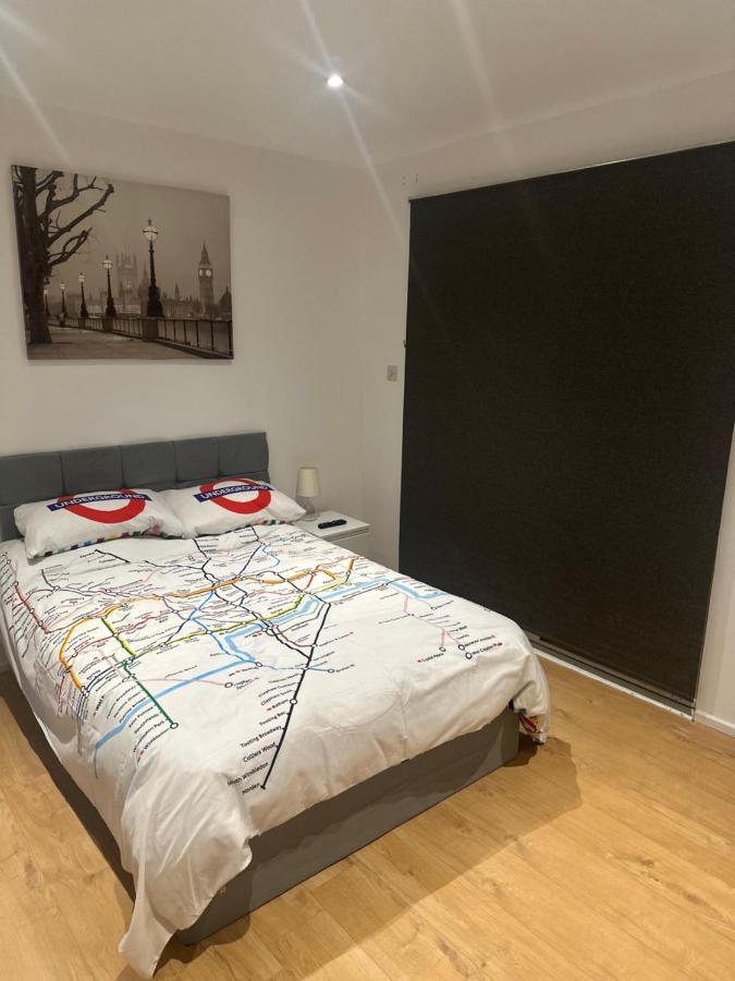Gasthof Self-contained En-suite Very Close To Wembley Stadium *